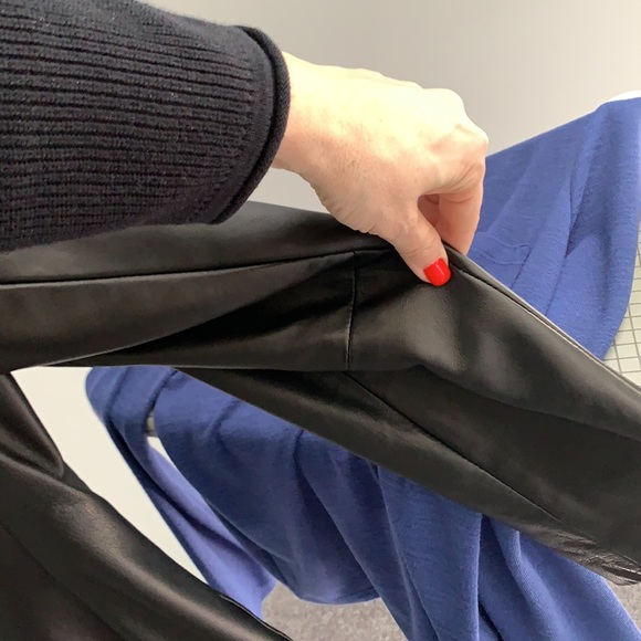 Soft leather jacket - Picture 7 of 12